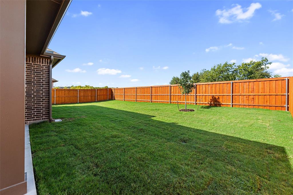 513 Pickett Creek Drive Property Photo 35