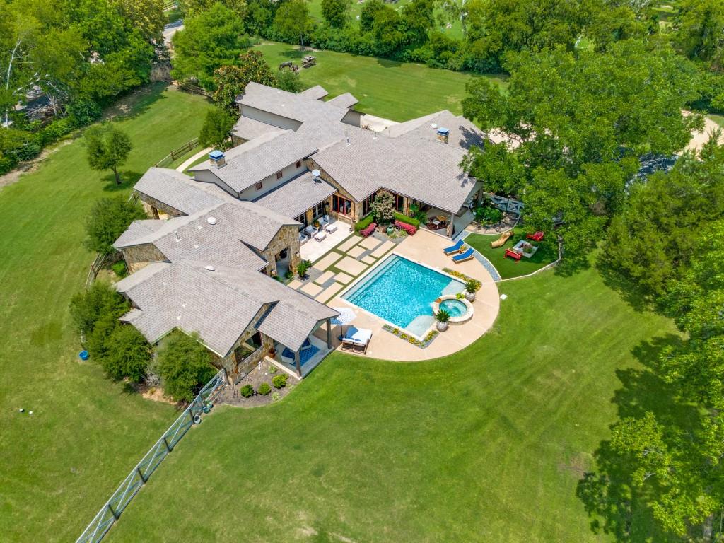 498 Long Creek Road Property Photo 1