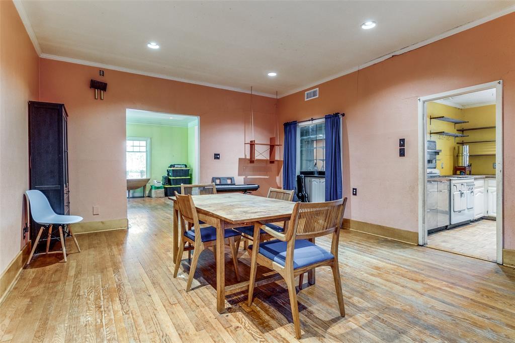 4916 Junius Street Property Photo 8