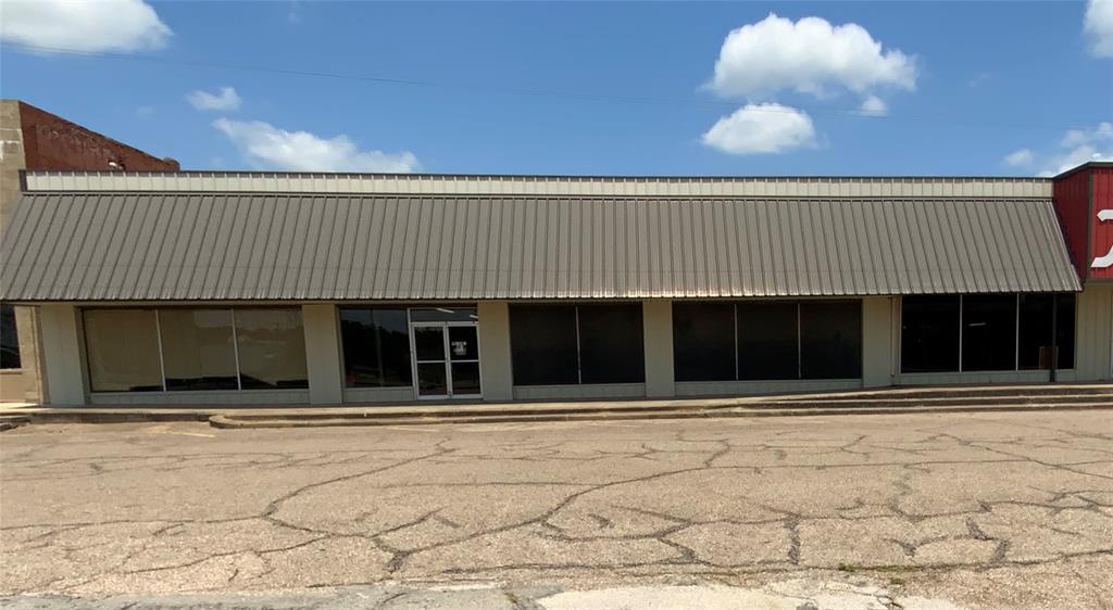 405 E Commerce Street Property Photo 7