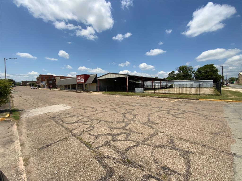 405 E Commerce Street Property Photo 10