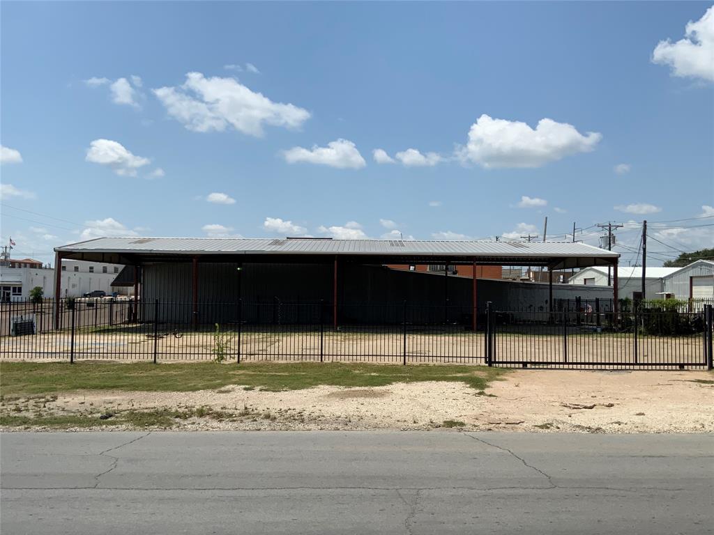 405 E Commerce Street Property Photo 13