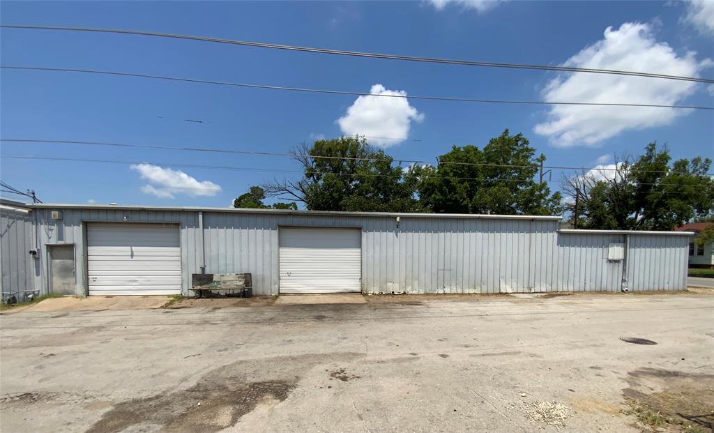405 E Commerce Street Property Photo 25