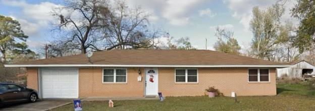 401 Pecan Street Property Photo 1