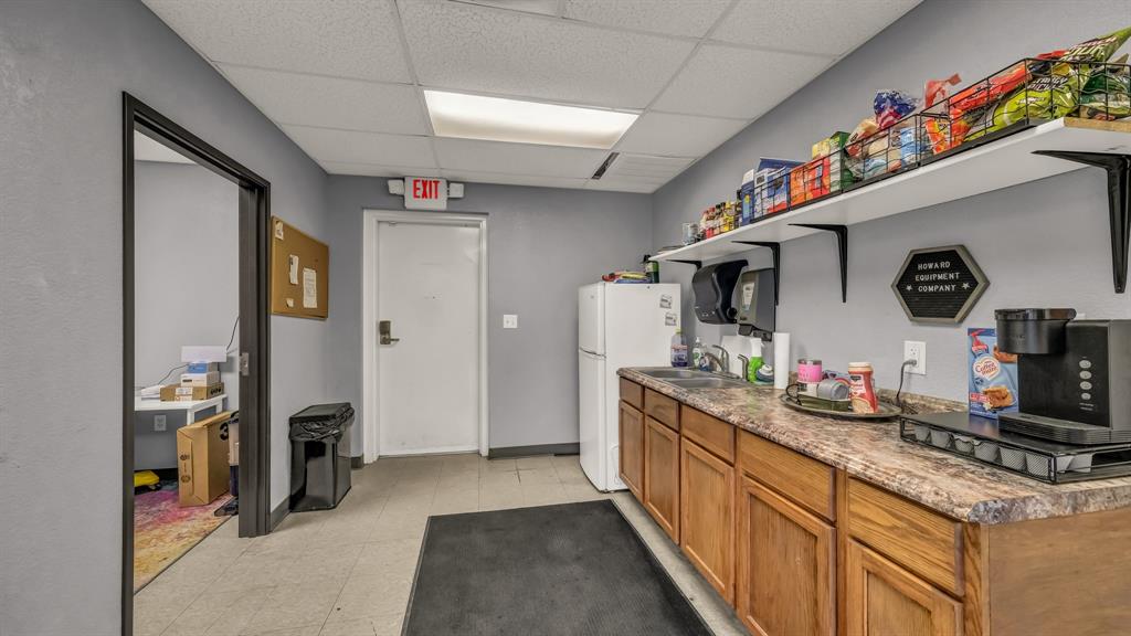 1310 N Cresson Highway Property Photo 10