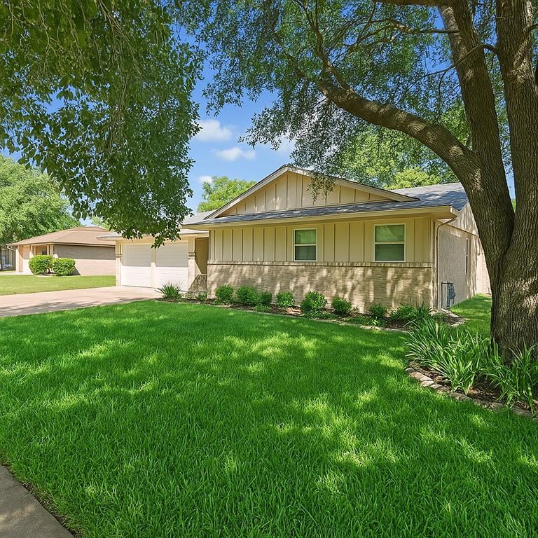 532 Wallace Drive Property Photo 1