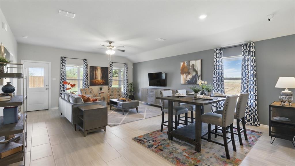 5513 Legends Way Property Photo 8