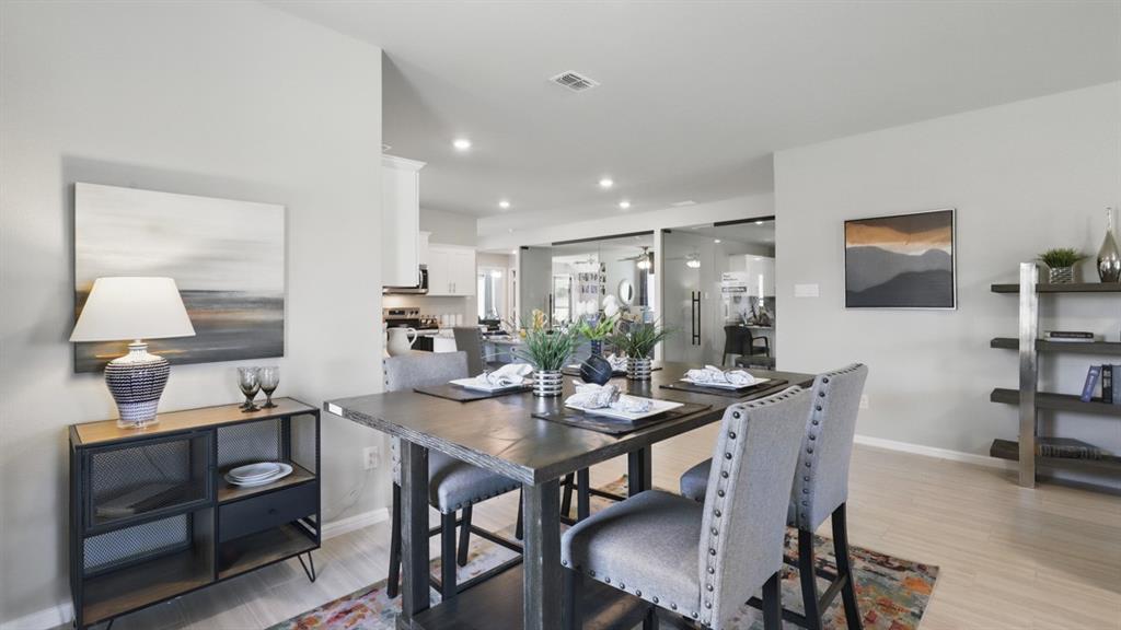 5513 Legends Way Property Photo 10