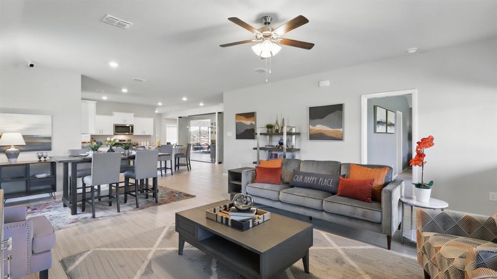 5513 Legends Way Property Photo 14