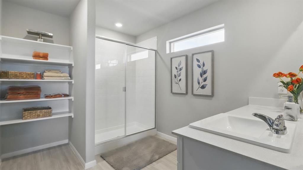 5513 Legends Way Property Photo 22