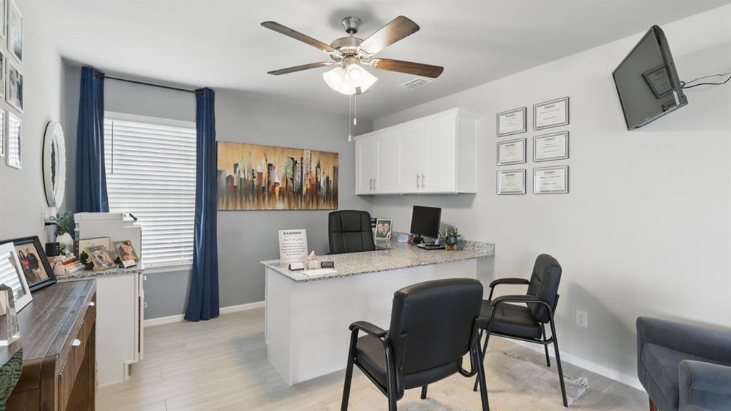 5513 Legends Way Property Photo 30