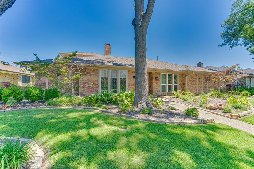 647 Sheffield Drive Property Photo 1