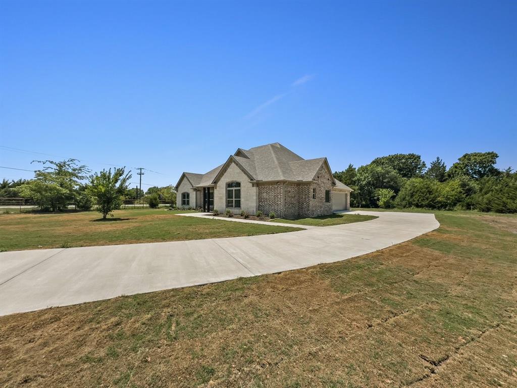 600 Samantha Circle Property Photo 1