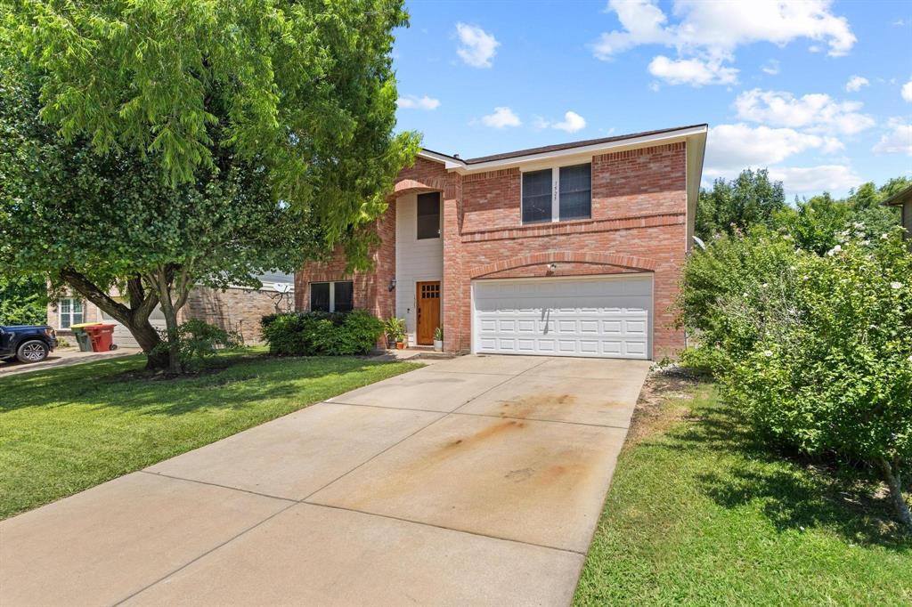 1525 Southridge Lane Property Photo 1