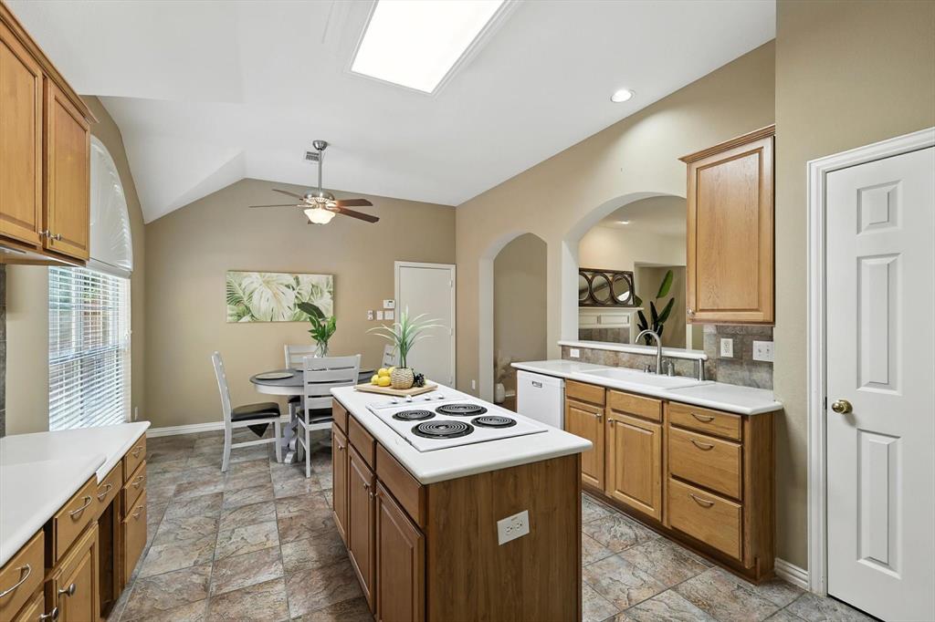 680 Woodland Way Property Photo 18