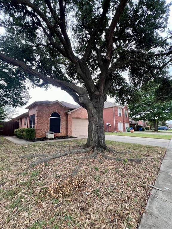 943 Azalia Drive Property Photo 1