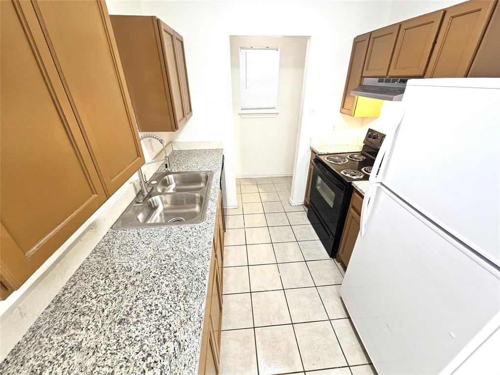 2837 Ave J Property Photo 1