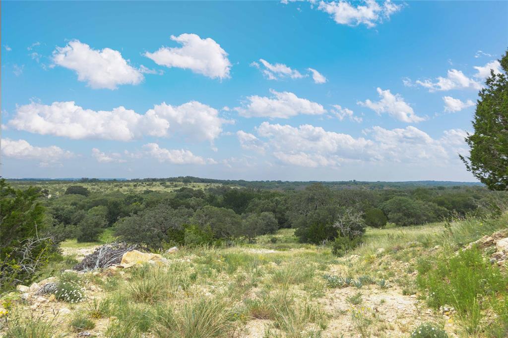 332 Ledge Stone Property Photo 4