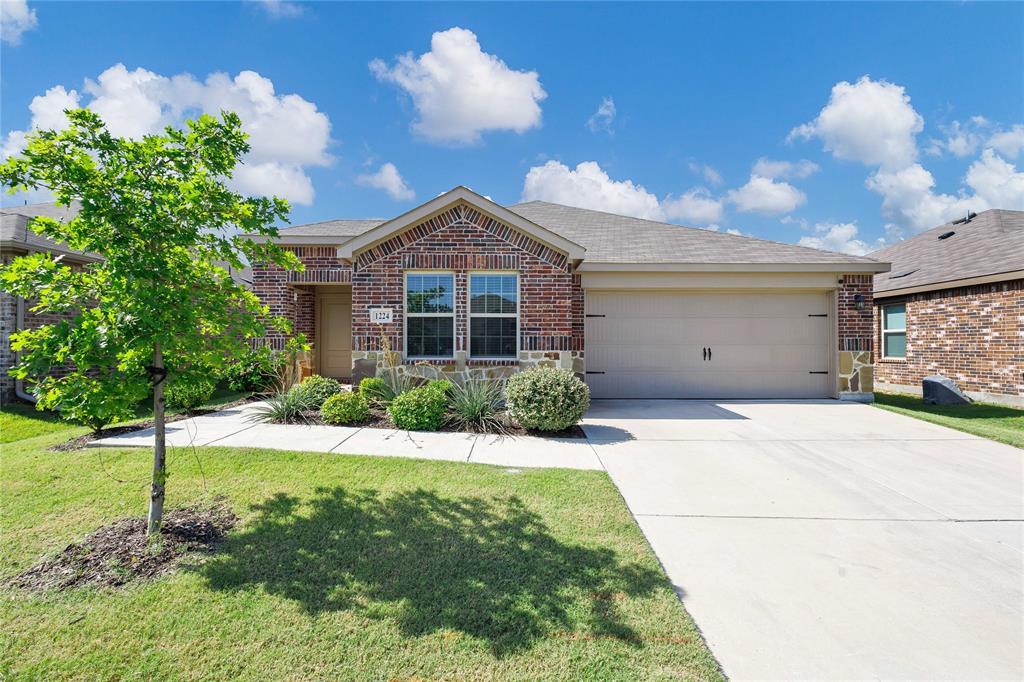 1224 Briar Hill Drive Property Photo 1