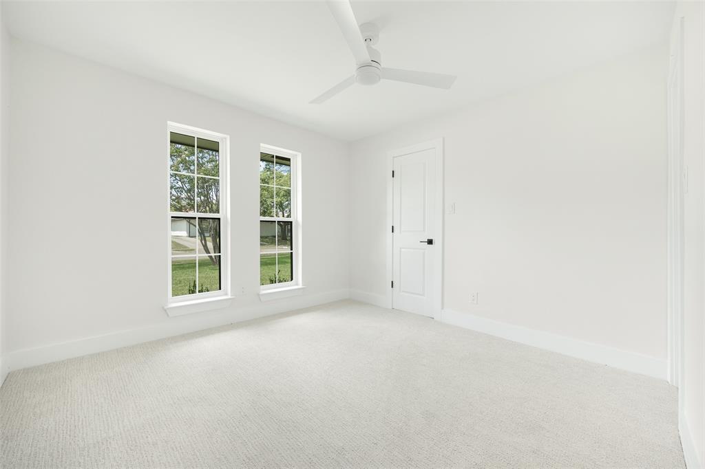 415 Forest Grove Drive Property Photo 32