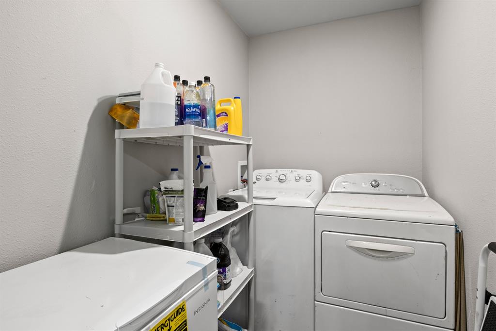 3915 Sabine Property Photo 11