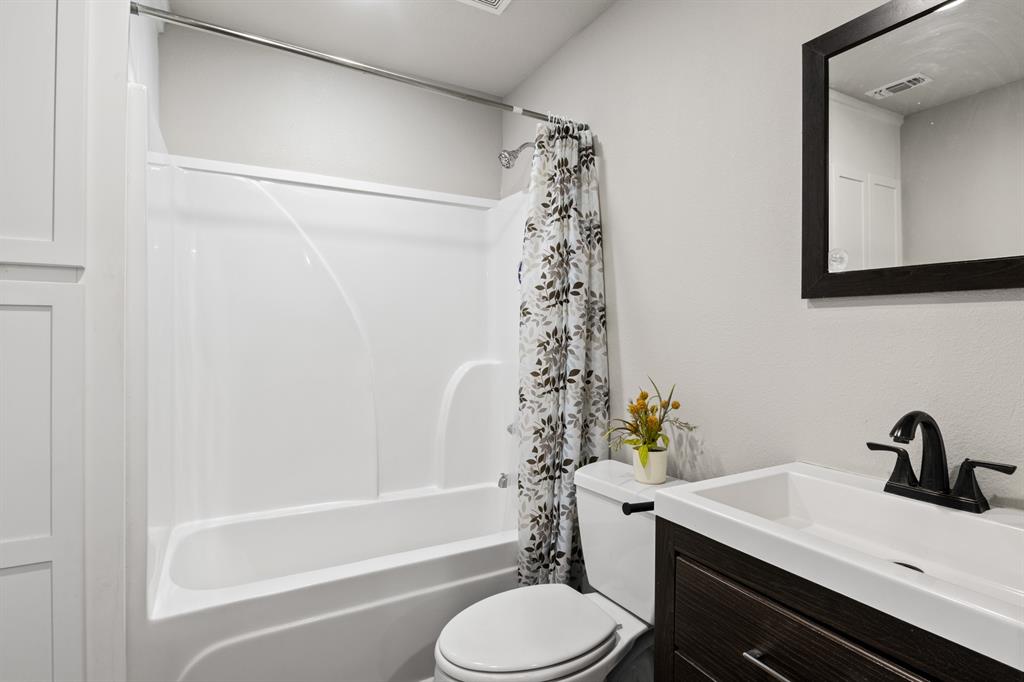 3915 Sabine Property Photo 17