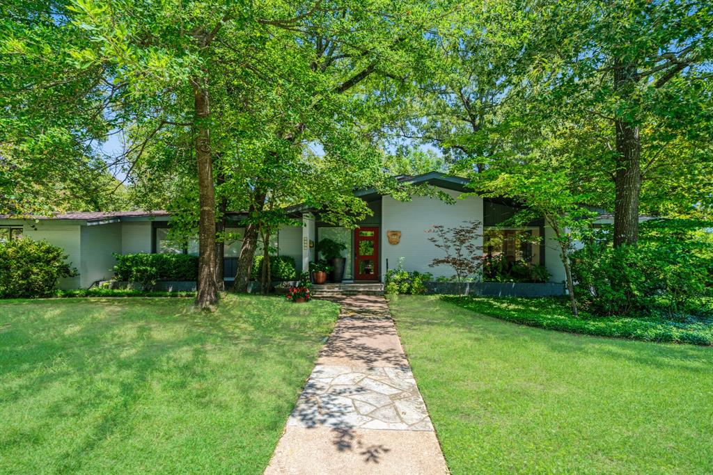 3160 Allen Property Photo 1
