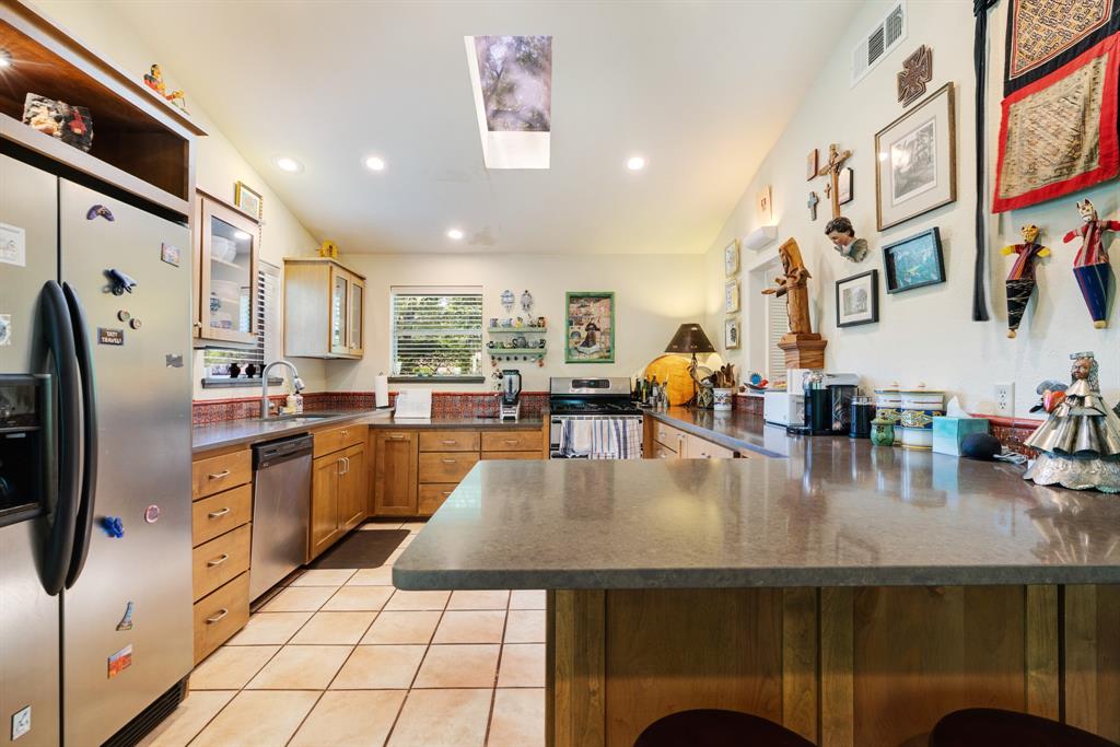 3160 Allen Property Photo 9