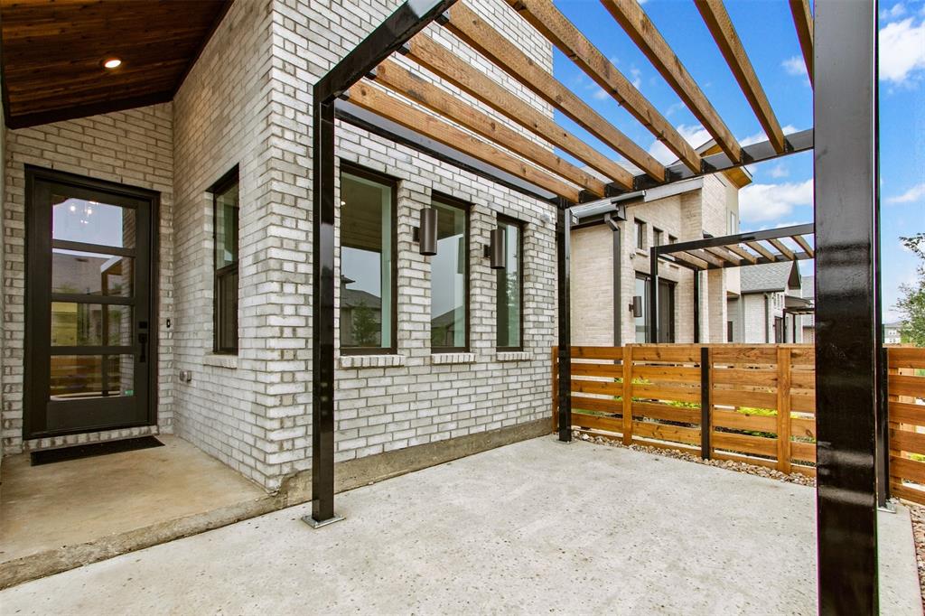 510 Sherwood Property Photo 6