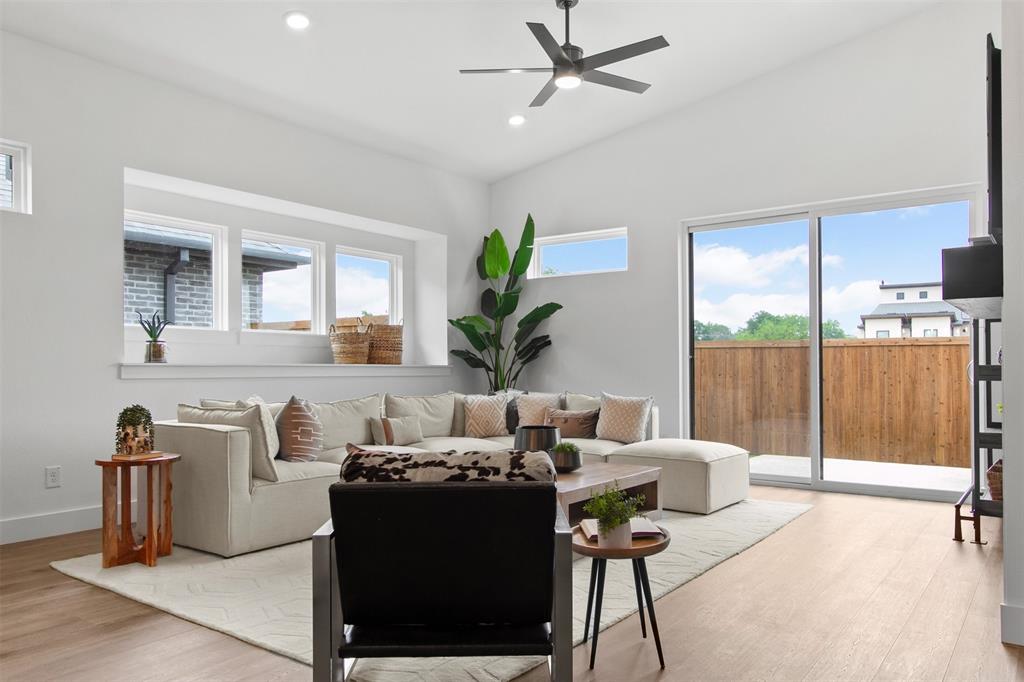 510 Sherwood Property Photo 11