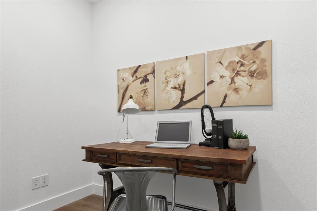 510 Sherwood Property Photo 23