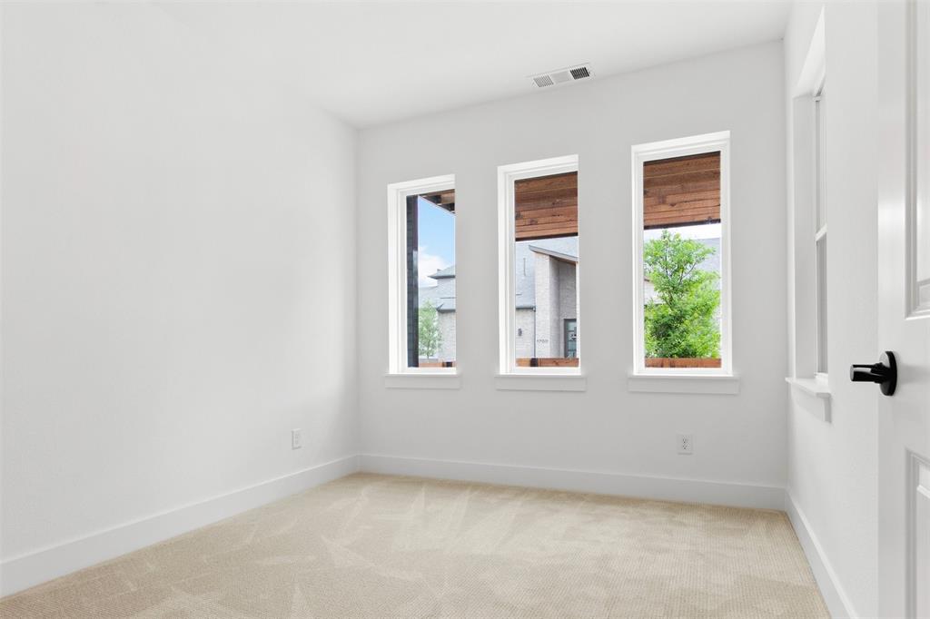 510 Sherwood Property Photo 30