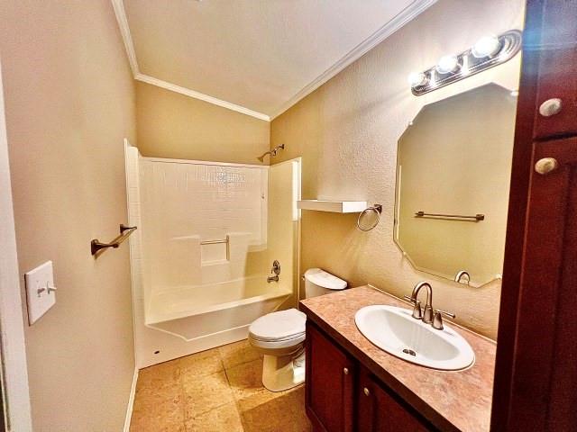 614 County Road 3220 Property Photo 17