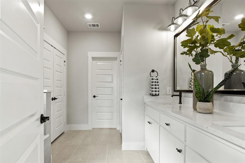 514 Sherwood Property Photo 18