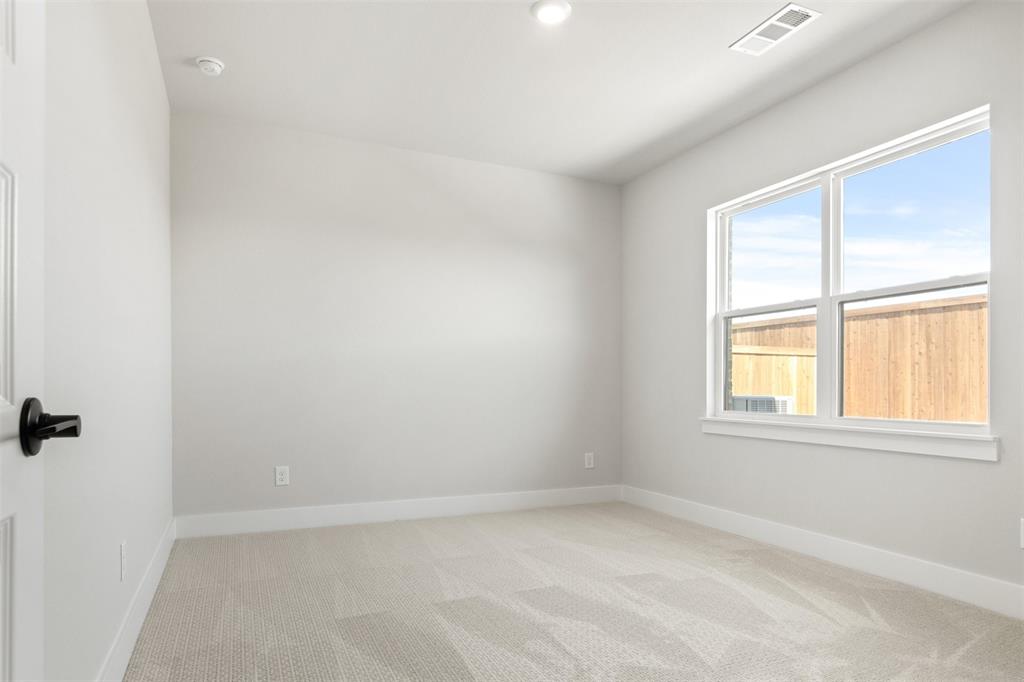 514 Sherwood Property Photo 23