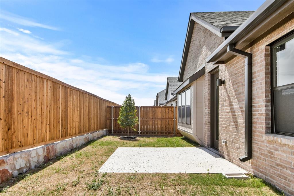 514 Sherwood Property Photo 32