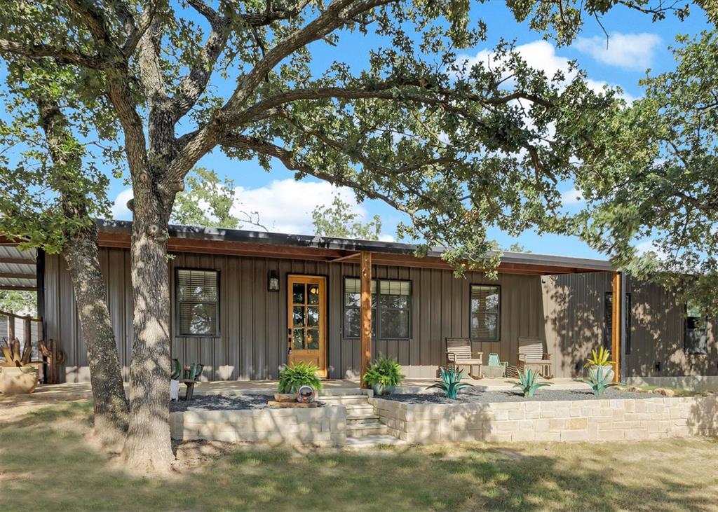 752 Salt Creek Road Property Photo 1