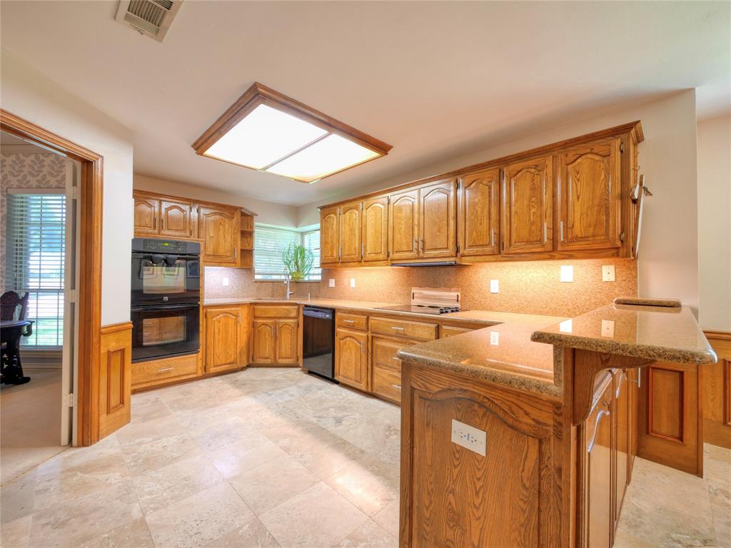3406 Oak Trail Drive Property Photo 6