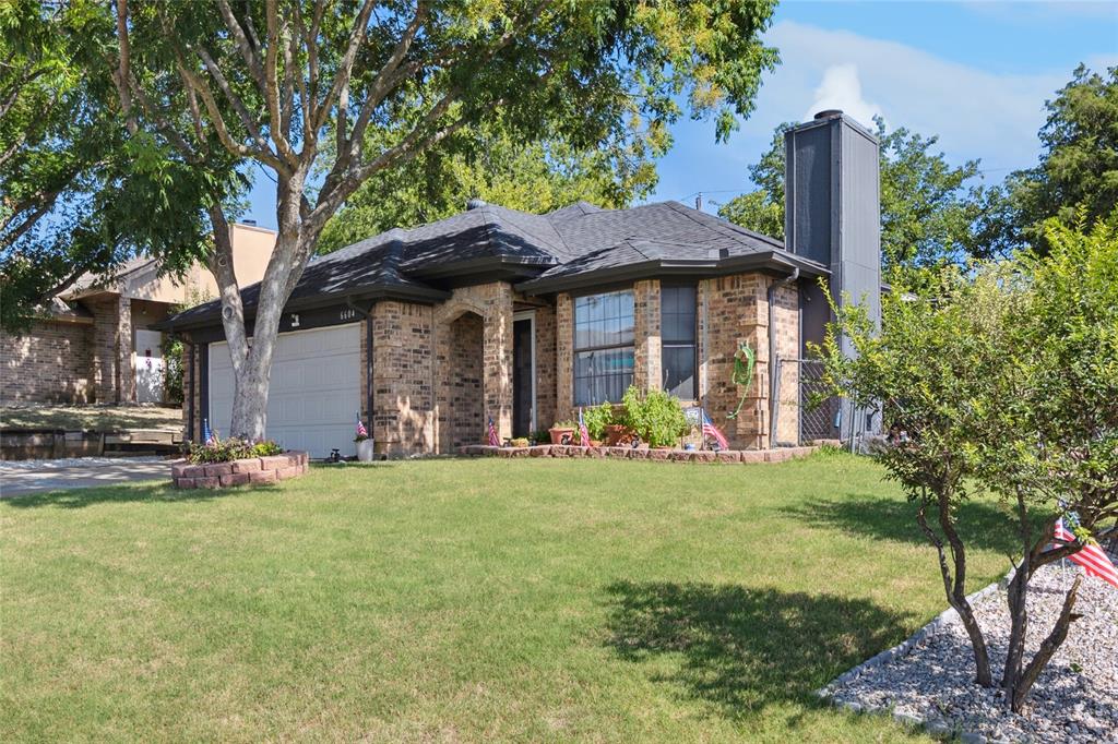 6604 Roxanne Way Property Photo 1
