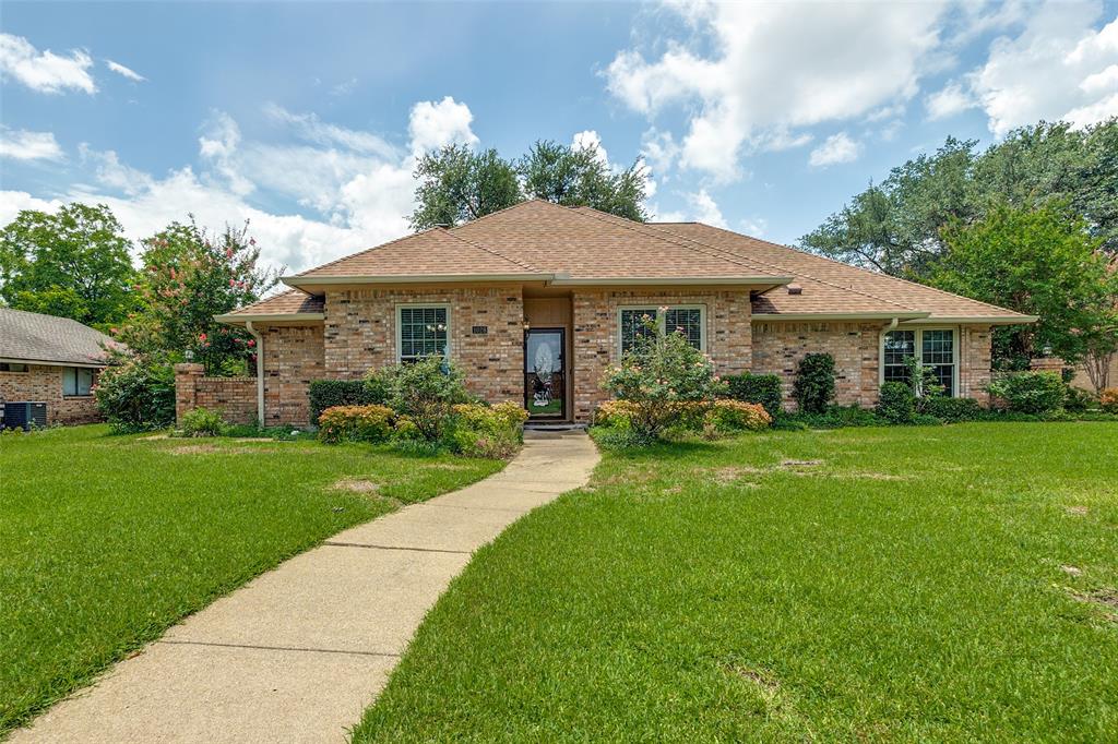 1026 Huntington Drive Property Photo 1