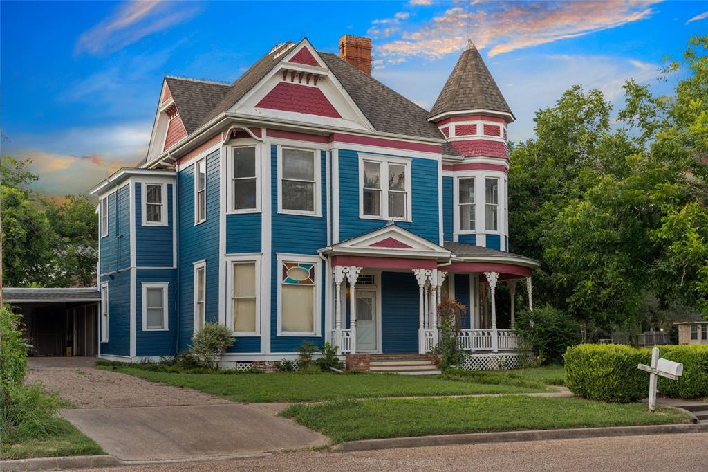 441 Houghton Avenue Property Photo 1