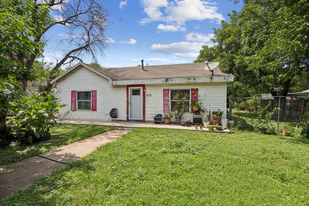 2721 Summer Avenue Property Photo 1