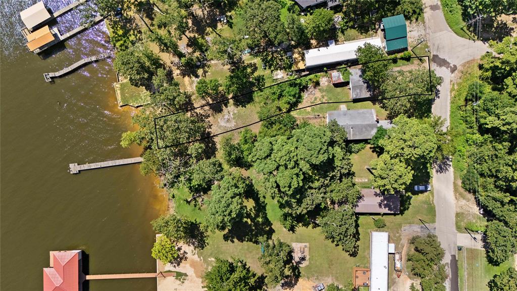 907 Beachside Drive Property Photo 1