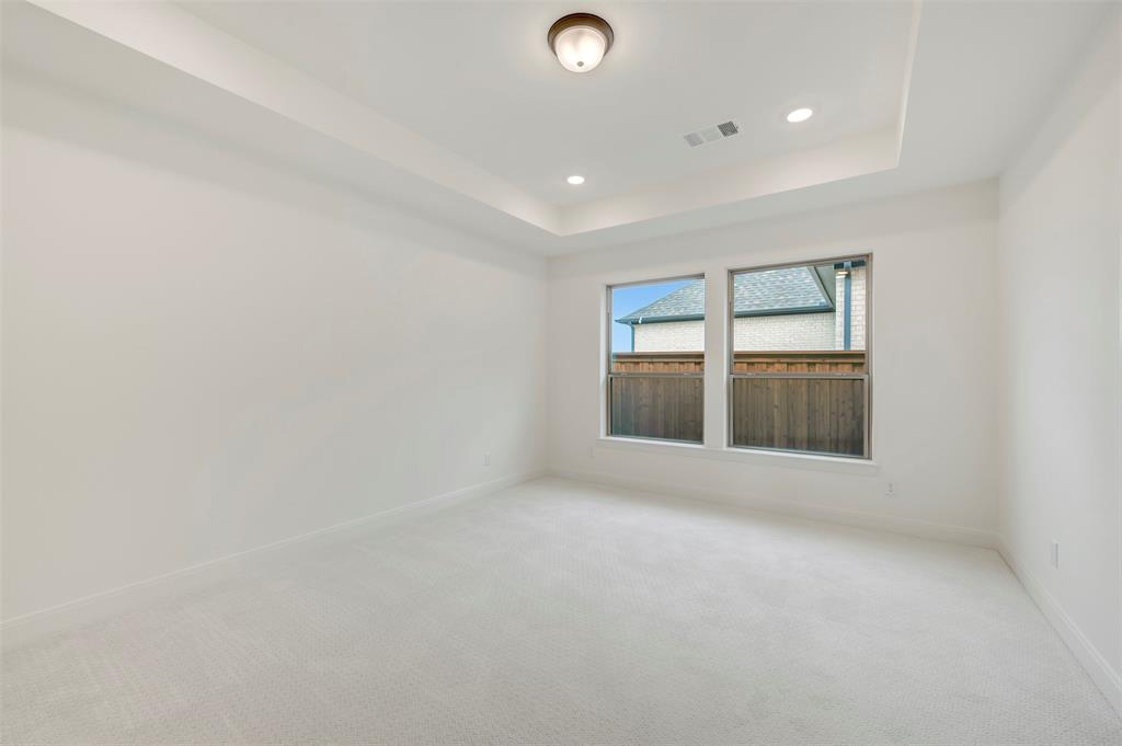 9713 Dahlia Boulevard Property Photo 22
