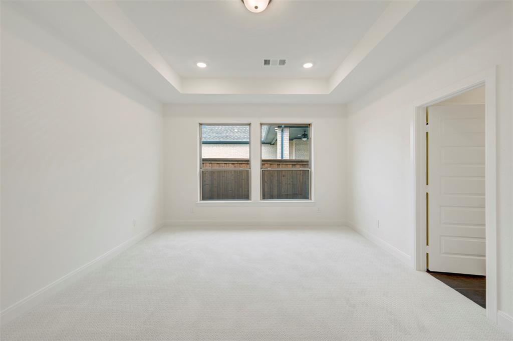 9713 Dahlia Boulevard Property Photo 23