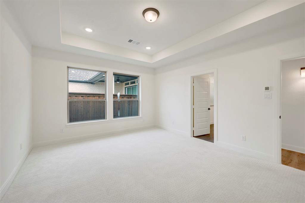 9713 Dahlia Boulevard Property Photo 24