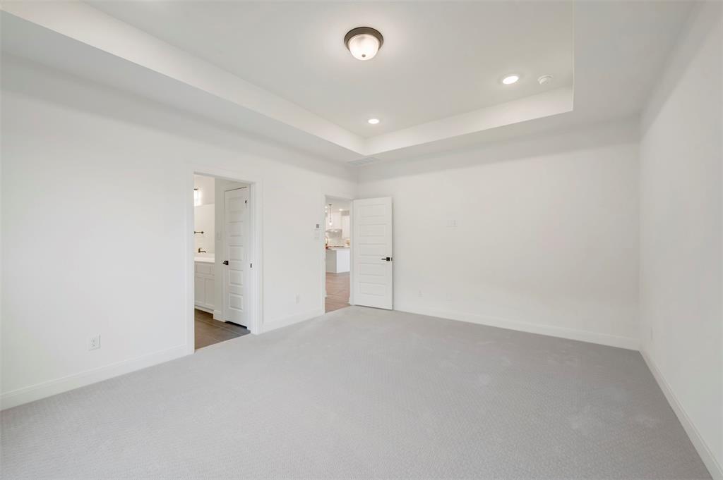 9713 Dahlia Boulevard Property Photo 25