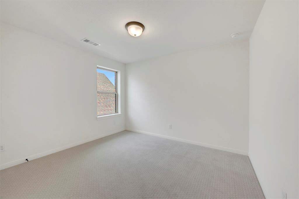 9713 Dahlia Boulevard Property Photo 36