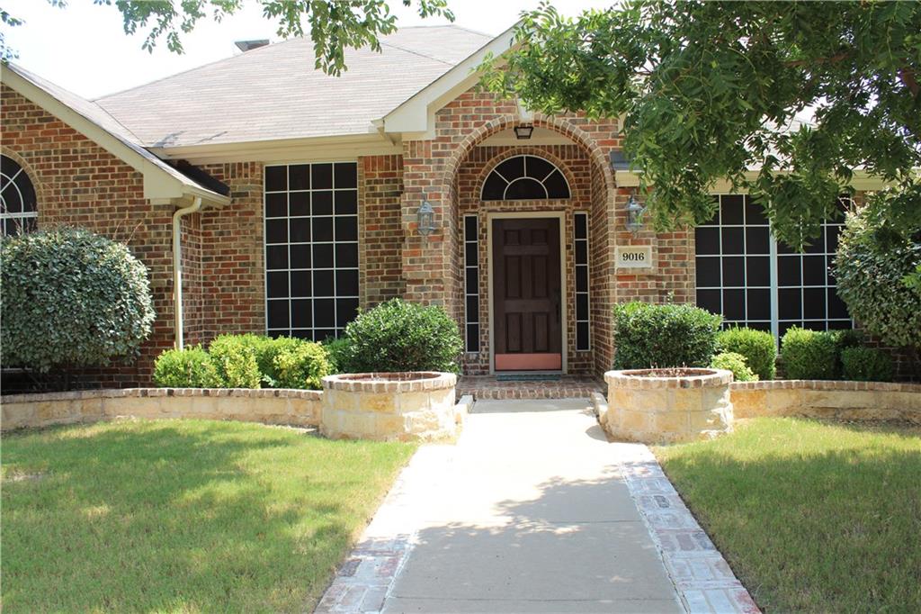 9016 Roundbluff Road Property Photo 1