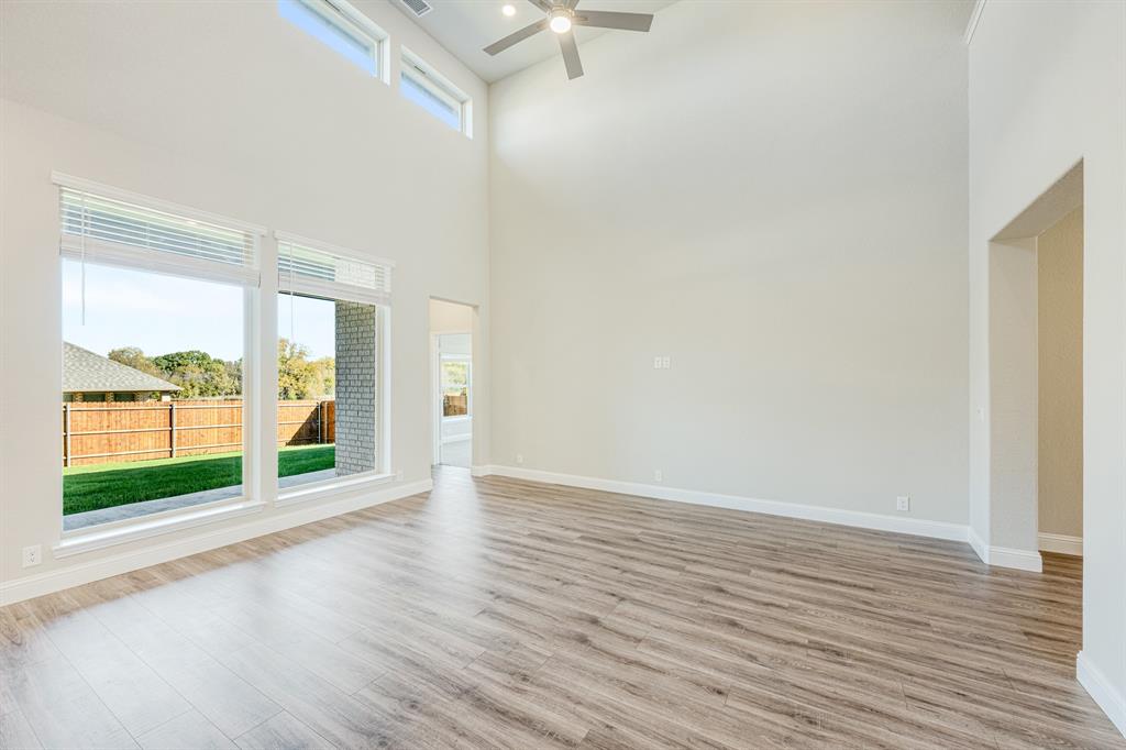 2800 Creekhollow Court Property Photo 6